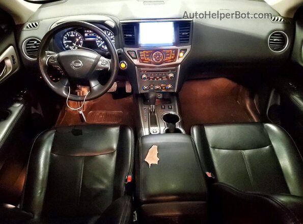 5N1DR2CMXLC605854 2020 NISSAN PATHFINDER Серебряный Вид панели приборов