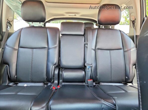 5N1DR2DM5LC640848 2020 NISSAN PATHFINDER Gray Rear seats view