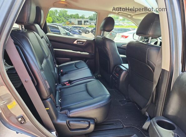 5N1DR2DM5LC640848 2020 NISSAN PATHFINDER Gray Rear interior view
