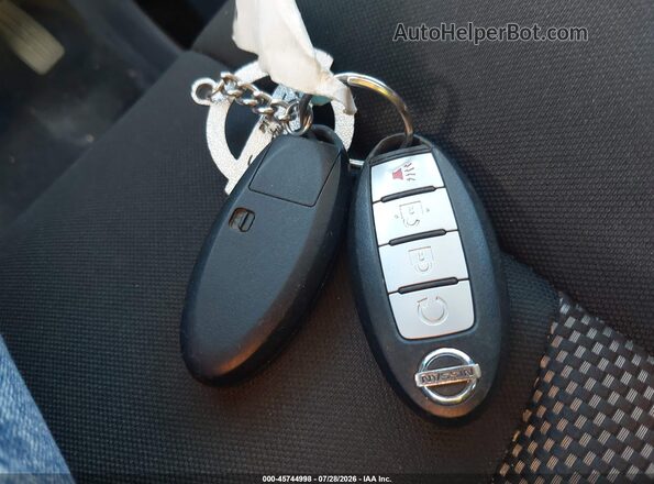5N1DR2MM0HC648444 2017 NISSAN PATHFINDER Red Vista del salpicadero