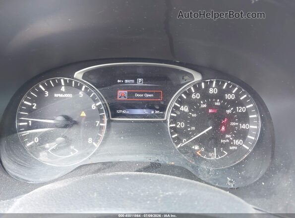 5N1DR2MM0HC650534 2017 NISSAN PATHFINDER Red Вид задніх сидінь