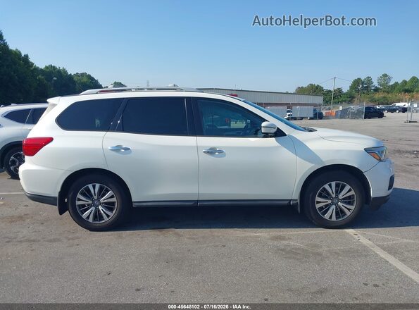 5N1DR2MM0HC651070 2017 NISSAN PATHFINDER White Widok wnętrza z tyłu