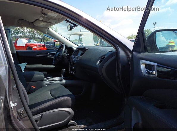 5N1DR2MM0HC674803 2017 NISSAN PATHFINDER Зеленый Вид салона спереди