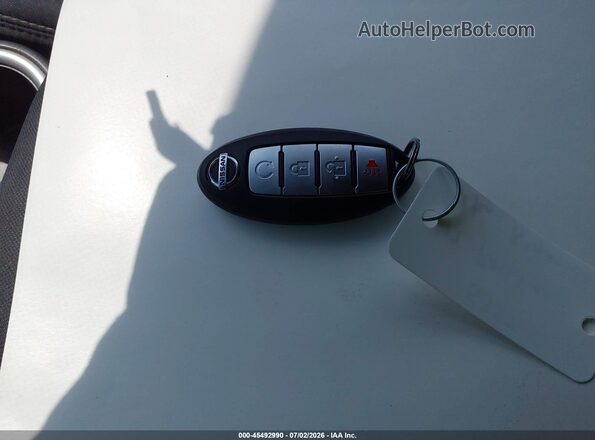 5N1DR2MM0HC674803 2017 NISSAN PATHFINDER Зеленый Вид панели приборов
