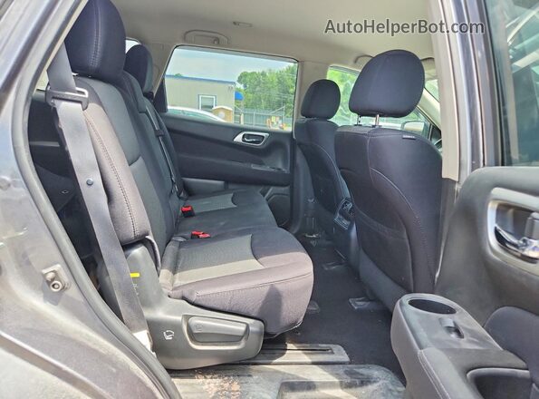 5N1DR2MM0HC905666 2017 NISSAN PATHFINDER Gray Вид задньої частини салону