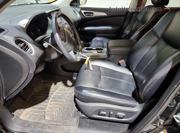 5N1DR2MM0KC622191 2019 NISSAN PATHFINDER Зеленый Вид салона спереди