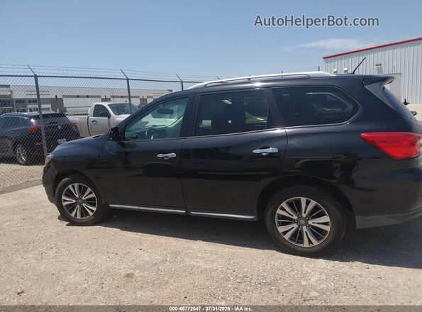 5N1DR2MM1HC616067 2017 NISSAN PATHFINDER Black Սալոնի հետևի տեսք