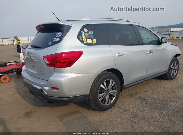 5N1DR2MM2JC611997 2018 NISSAN PATHFINDER Silver Задня права чверть