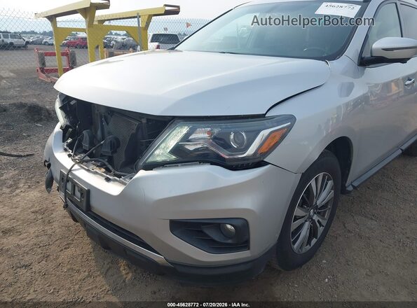 5N1DR2MM2JC611997 2018 NISSAN PATHFINDER Silver 