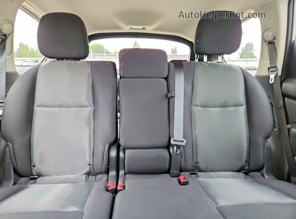 5N1DR2MM2JC670788 2018 NISSAN PATHFINDER Silver Հետևի նստատեղերի տեսք