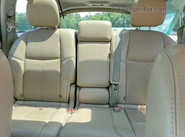 5N1DR2MM3HC601005 2017 NISSAN PATHFINDER Red Vista de los asientos traseros