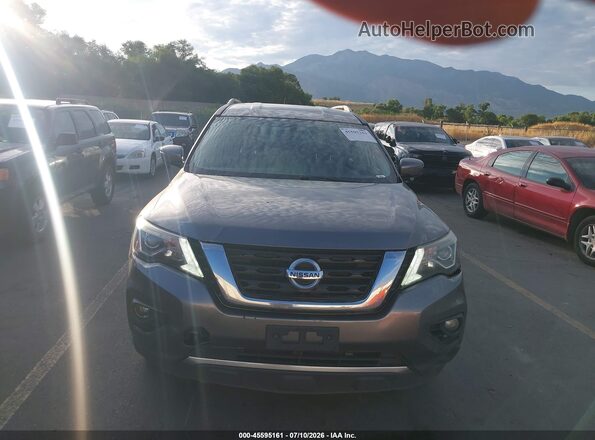 5N1DR2MM3HC606138 2017 NISSAN PATHFINDER Gray Vista del cuadro de instrumentos