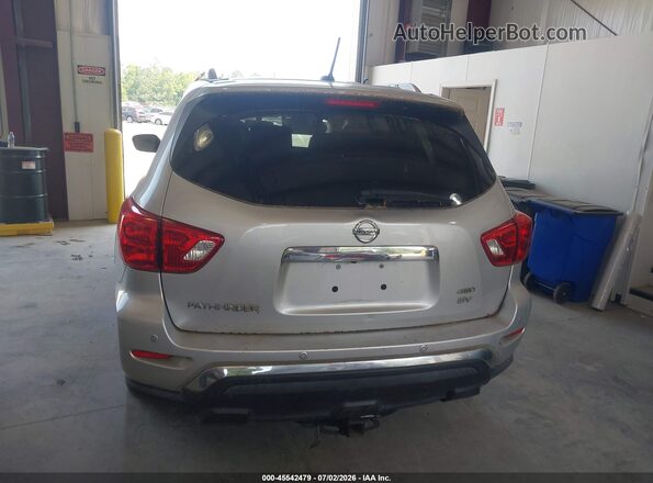 5N1DR2MM3HC617589 2017 NISSAN PATHFINDER Silver 
