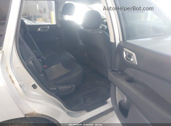 5N1DR2MM3HC617589 2017 NISSAN PATHFINDER Silver Vista de la etiqueta del VIN