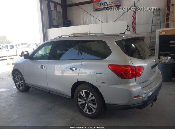 5N1DR2MM3HC617589 2017 NISSAN PATHFINDER Silver Vista interior trasera