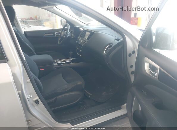 5N1DR2MM3HC617589 2017 NISSAN PATHFINDER Silver Vista interior delantera