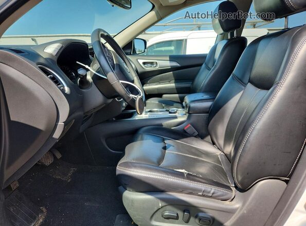 5N1DR2MM3HC694317 2017 NISSAN PATHFINDER White Вид салону спереду