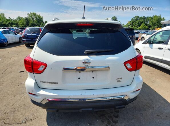 5N1DR2MM3HC694317 2017 NISSAN PATHFINDER White Вид ззаду