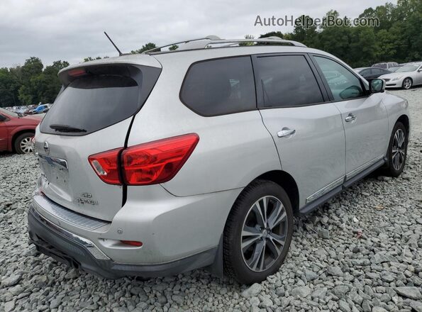 5N1DR2MM3HC905435 2017 NISSAN PATHFINDER Серебряный Задняя правая четверть