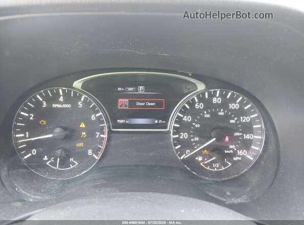 5N1DR2MM3JC658181 2018 NISSAN PATHFINDER Silver Widok tylnych siedzeń