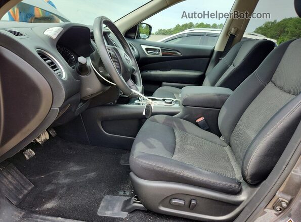 5N1DR2MM4HC627922 2017 NISSAN PATHFINDER Gray Widok wnętrza z przodu
