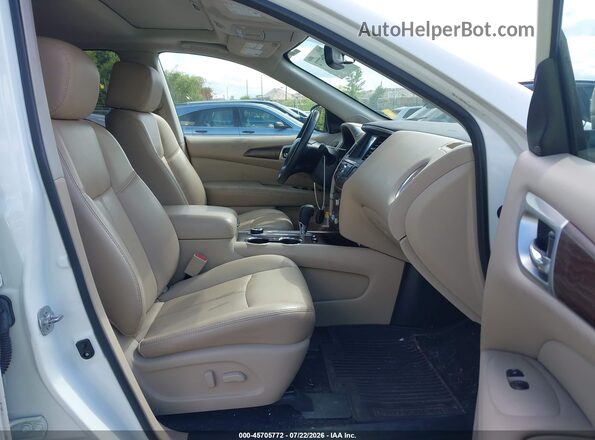 5N1DR2MM4HC632733 2017 NISSAN PATHFINDER White Вид салону спереду