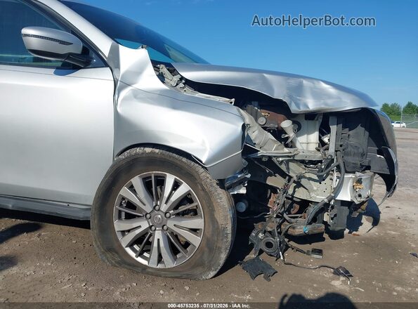 5N1DR2MM4JC653443 2018 NISSAN PATHFINDER Silver Դիմացի տեսք