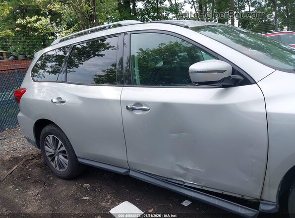 5N1DR2MM5HC905906 2017 NISSAN PATHFINDER Silver Widok wnętrza z tyłu