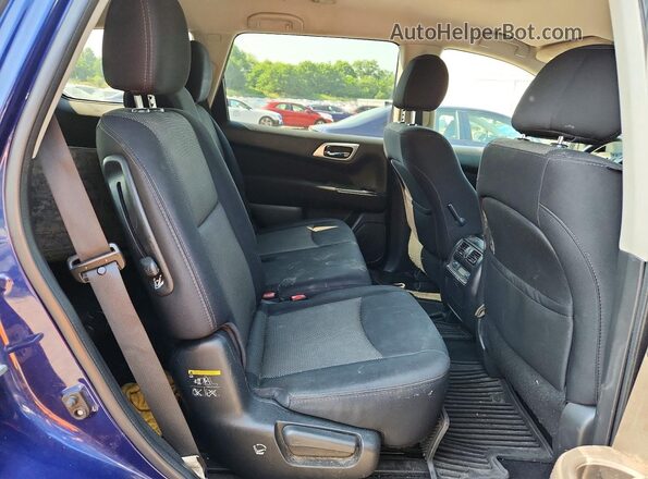 5N1DR2MM5HC907851 2017 NISSAN PATHFINDER Blue Rear interior view