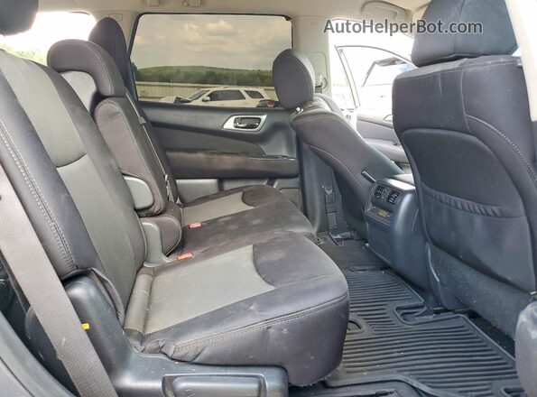 5N1DR2MM6HC639375 2017 NISSAN PATHFINDER Серый Вид задней части салона