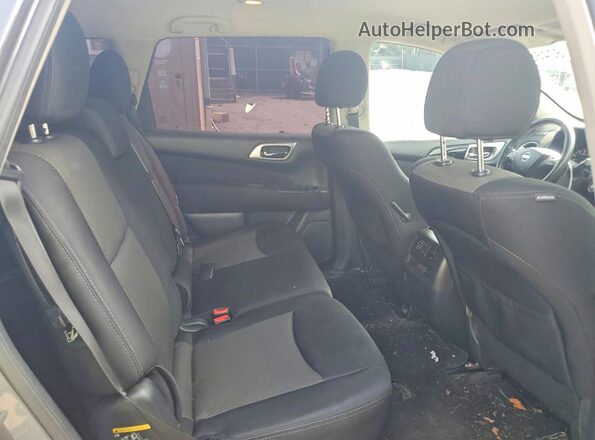5N1DR2MM6HC659707 2017 NISSAN PATHFINDER Серый Вид задней части салона