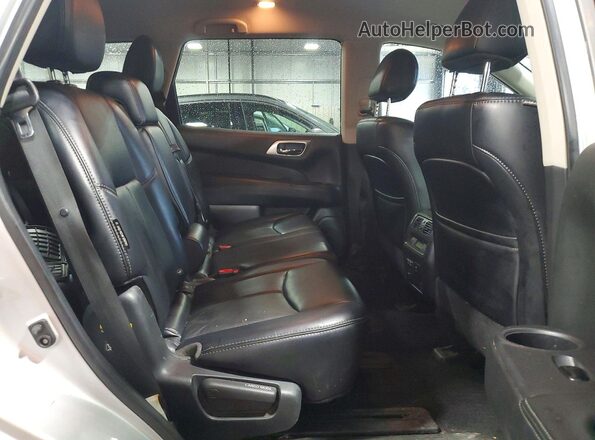 5N1DR2MM6KC613690 2019 NISSAN PATHFINDER Silver უკანა სალონის ხედი