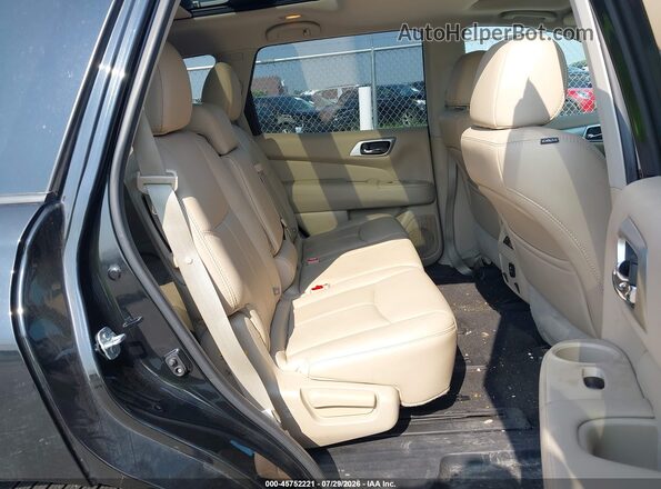 5N1DR2MM7HC600035 2017 NISSAN PATHFINDER Black Widok naklejki z numerem VIN