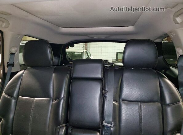 5N1DR2MM7HC615425 2017 NISSAN PATHFINDER Black Widok tylnych siedzeń