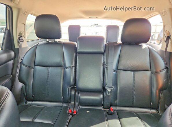 5N1DR2MM7HC649400 2017 NISSAN PATHFINDER Gray Widok tylnych siedzeń