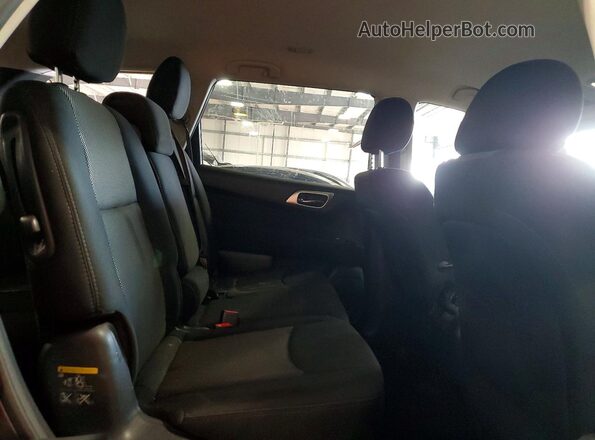 5N1DR2MM7HC691307 2017 NISSAN PATHFINDER Gray უკანა სალონის ხედი