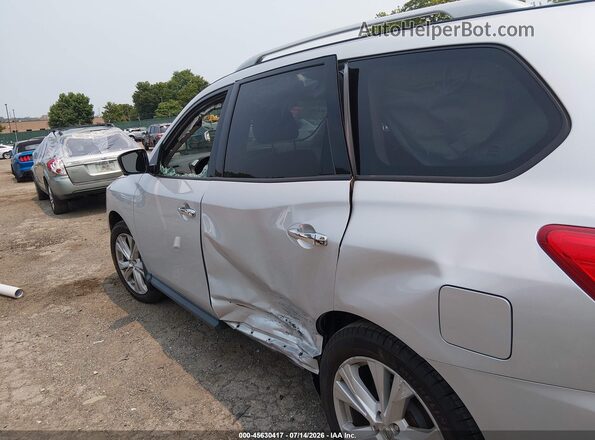 5N1DR2MM7JC608299 2018 NISSAN PATHFINDER Silver Vista frontal