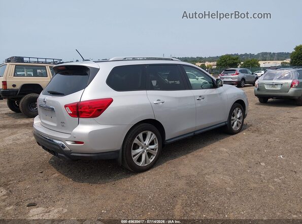 5N1DR2MM7JC608299 2018 NISSAN PATHFINDER Silver Trasero derecho