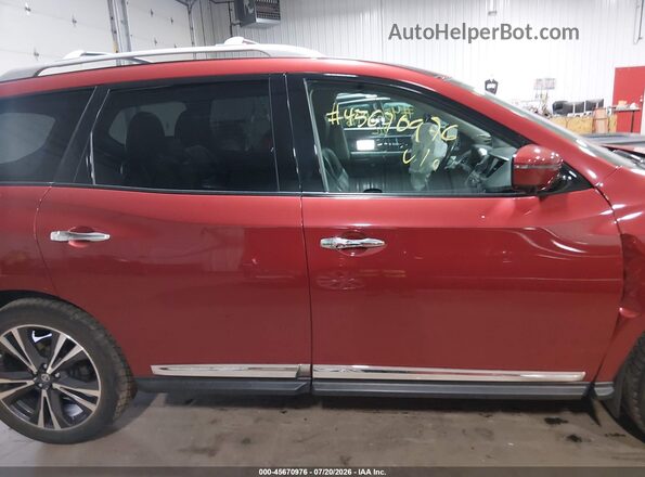 5N1DR2MM8HC625039 2017 NISSAN PATHFINDER Красный Вид задней части салона