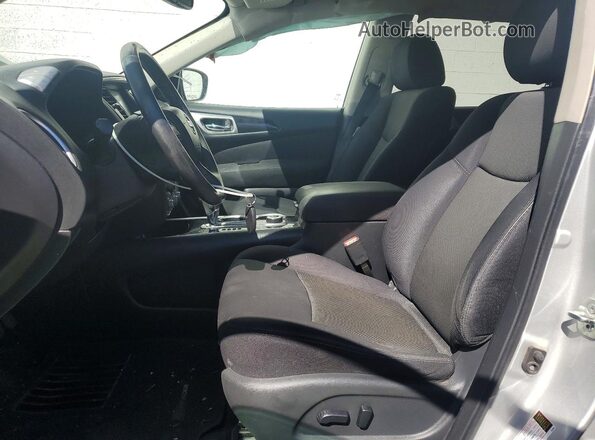 5N1DR2MM8HC682227 2017 NISSAN PATHFINDER Silver წინა სალონის ხედი