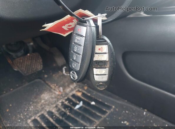 5N1DR2MM8HC683684 2017 NISSAN PATHFINDER Белый Вид панели приборов