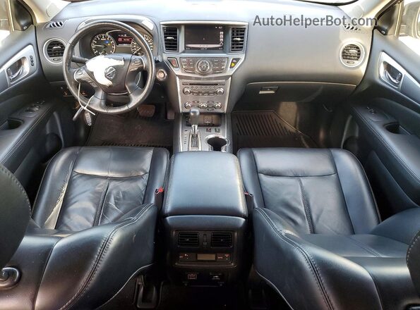 5N1DR2MM8JC640582 2018 NISSAN PATHFINDER Черный Вид панели приборов