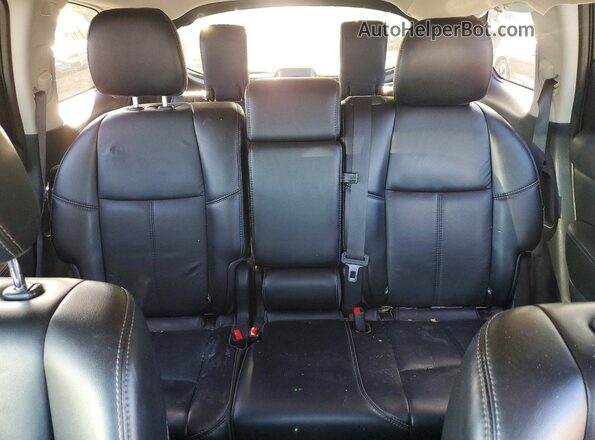 5N1DR2MM8JC640582 2018 NISSAN PATHFINDER Черный Вид задних сидений