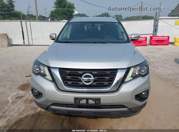 5N1DR2MM8JC642770 2018 NISSAN PATHFINDER Silver Vista del cuadro de instrumentos