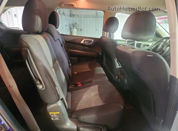 5N1DR2MM8JC658287 2018 NISSAN PATHFINDER Blue Rear interior view