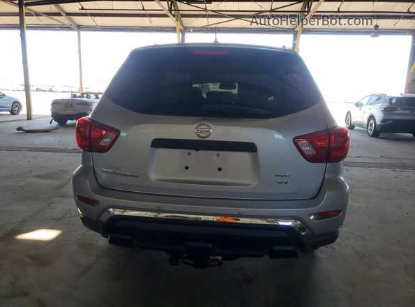 5N1DR2MM8JC669760 2018 NISSAN PATHFINDER Silver Widok z tyłu