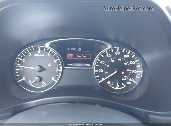 5N1DR2MM9HC694760 2017 NISSAN PATHFINDER Gray უკანა სავარძლების ხედი