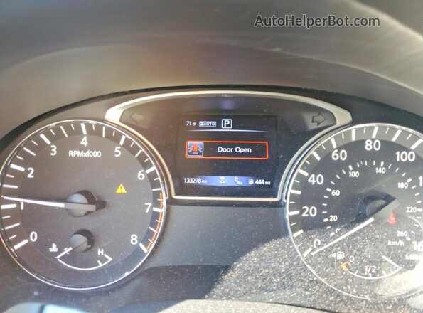 5N1DR2MM9JC604237 2018 NISSAN PATHFINDER Gray ხელსაწყოთა პანელის ხედი