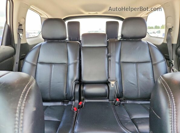 5N1DR2MM9JC631793 2018 NISSAN PATHFINDER White Հետևի նստատեղերի տեսք