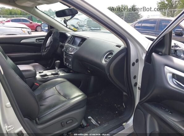 5N1DR2MM9KC645145 2019 NISSAN PATHFINDER Silver Widok wnętrza z przodu